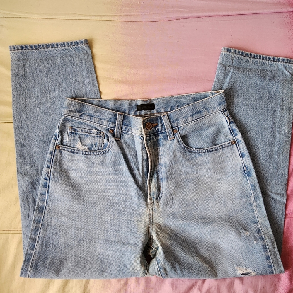UNIQLO Light Washed Ripped Straight Leg Denim Jeans